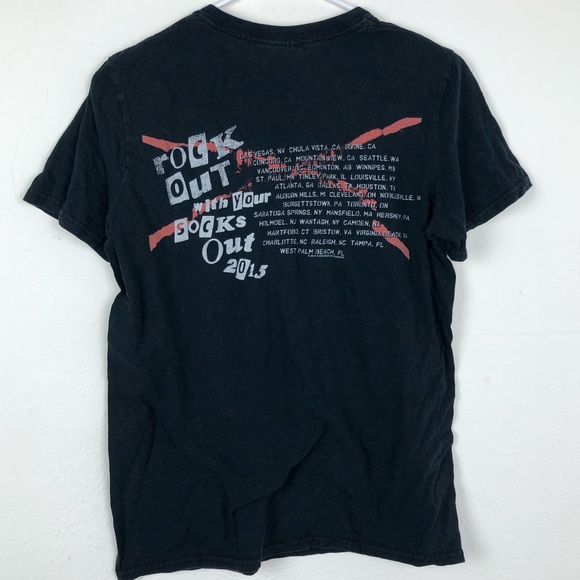 ✨5 Seconds of Summer Band Tour Shirt✨ - Picture 3 of 4